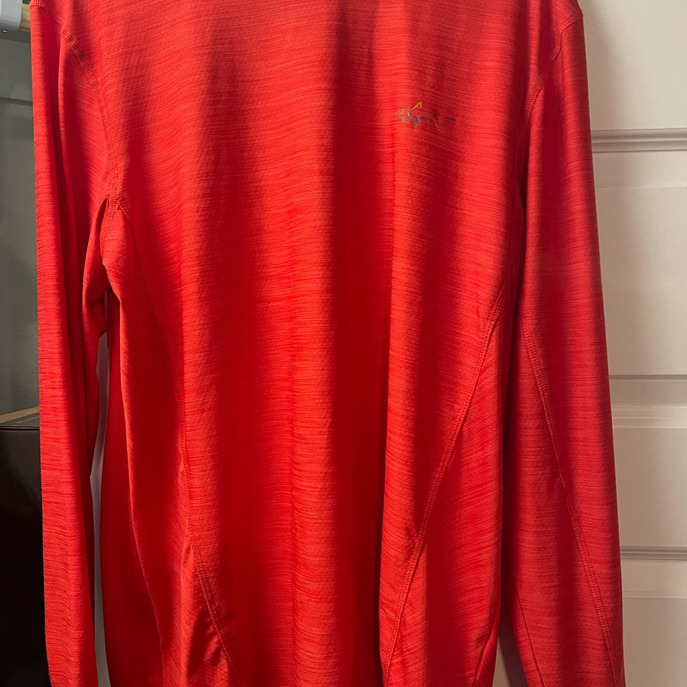 Unisex size m Greg Norman LS